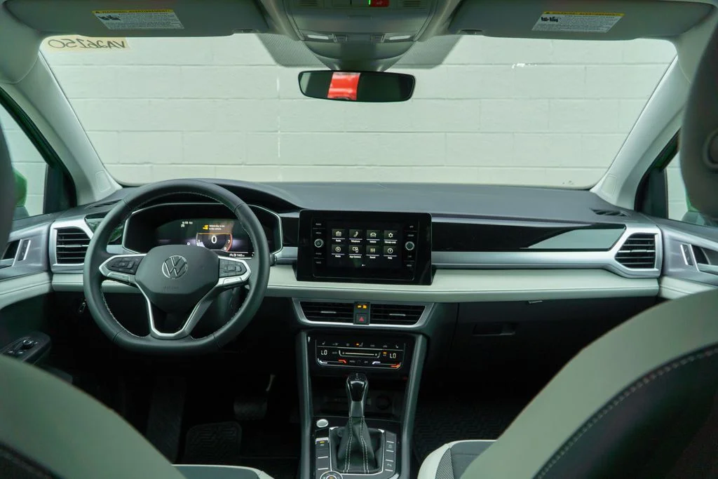 New 2026 Green Volkswagen 1.5T SE image 10