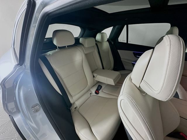 New 2026 Cirrus Silver Metallic Mercedes-Benz GLC 300 image 27