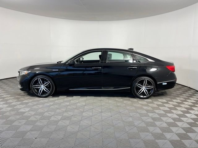 Used 2021 Black Honda Touring image 4