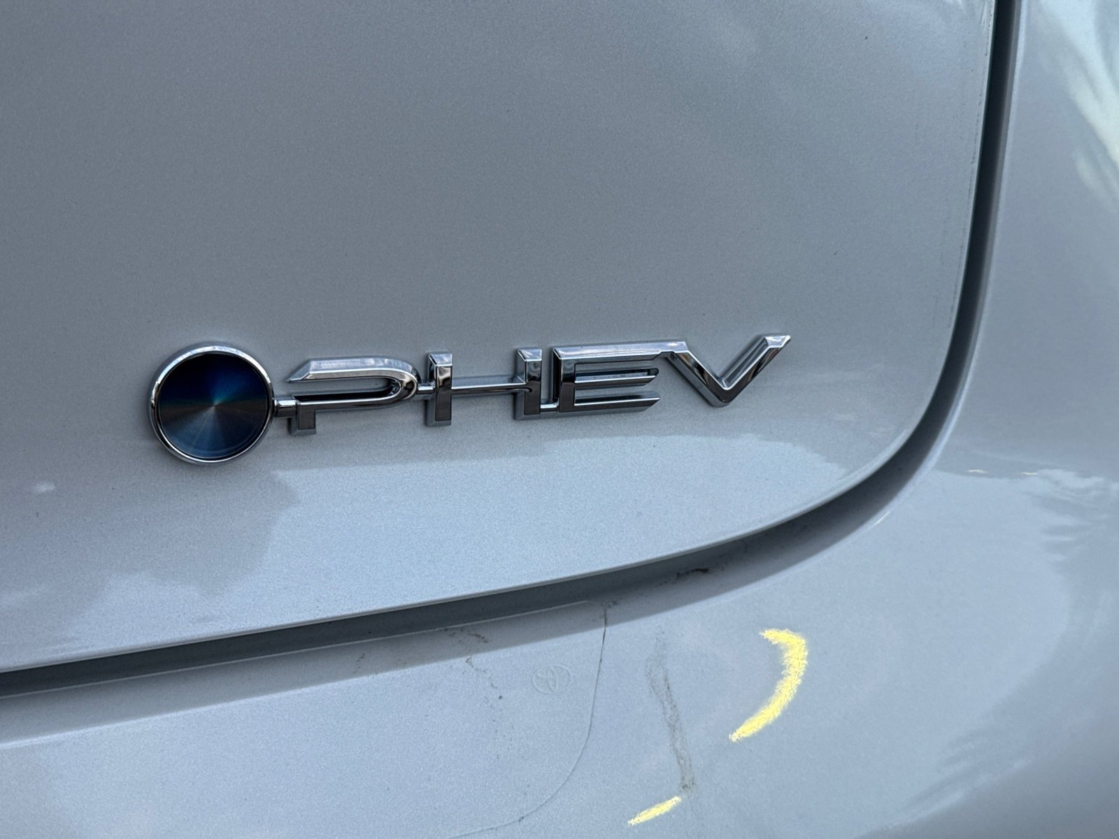 New 2026 Wind Chill Pearl <sup>1</sup> Toyota  SE image 11