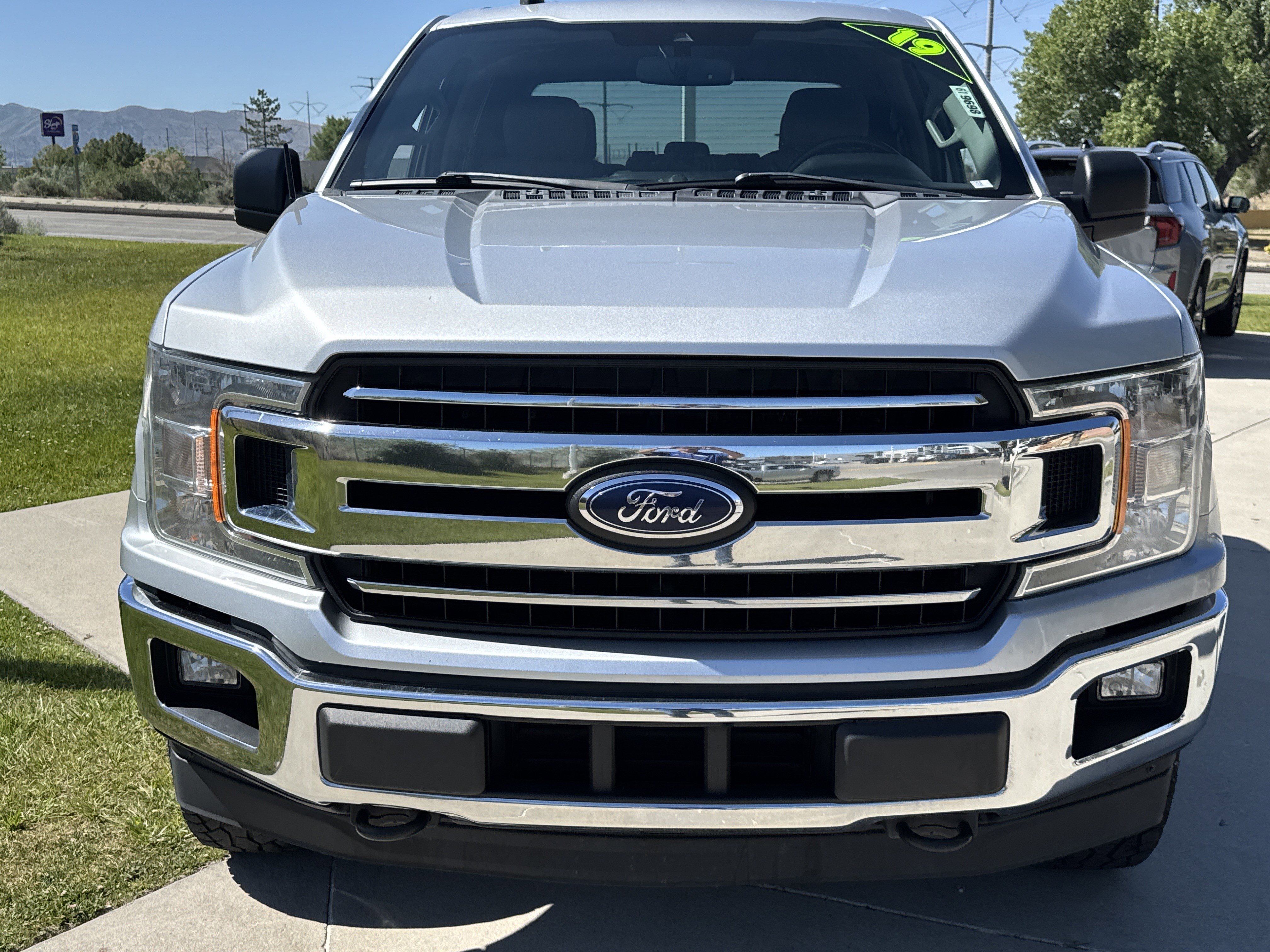Used 2019 Ingot Silver Ford XLT image 9