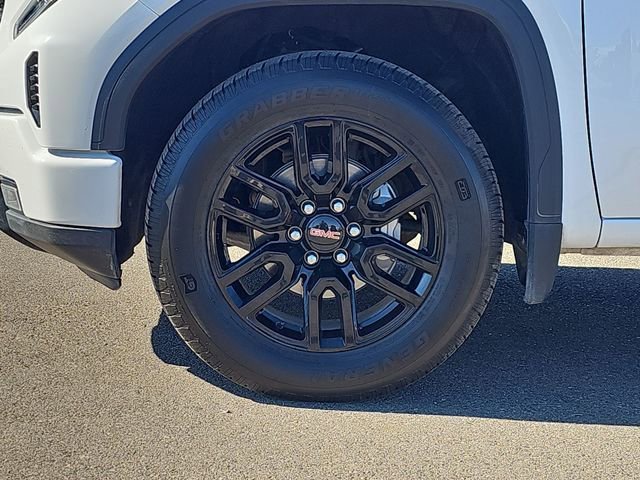 Used 2023 Summit White GMC Elevation image 18