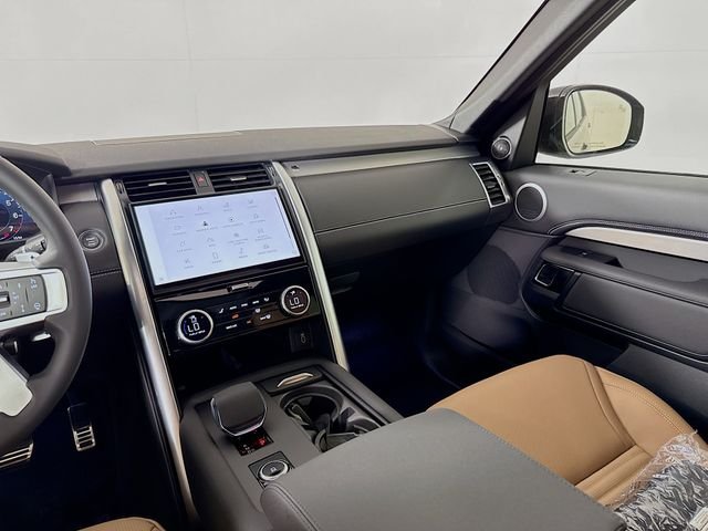 New 2026 Lantau Bronze Land Rover Dynamic SE image 26