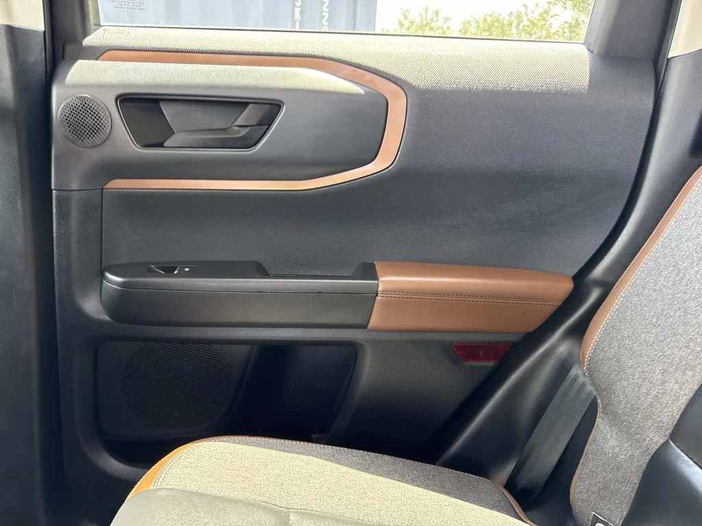 Used 2022  Ford Outer Banks image 19