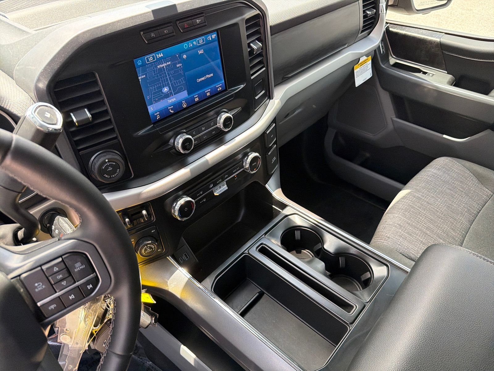 Used 2023 Black Ford XLT image 19