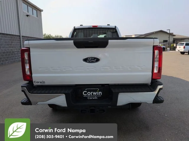 New 2026 Oxford White Ford XL image 4