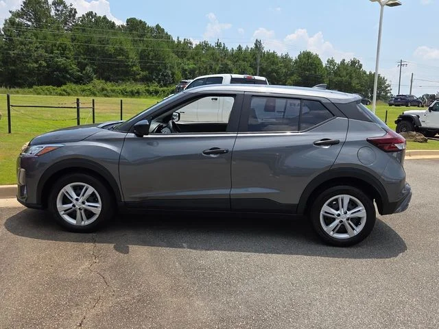 Used 2025 Gray Nissan S image 4
