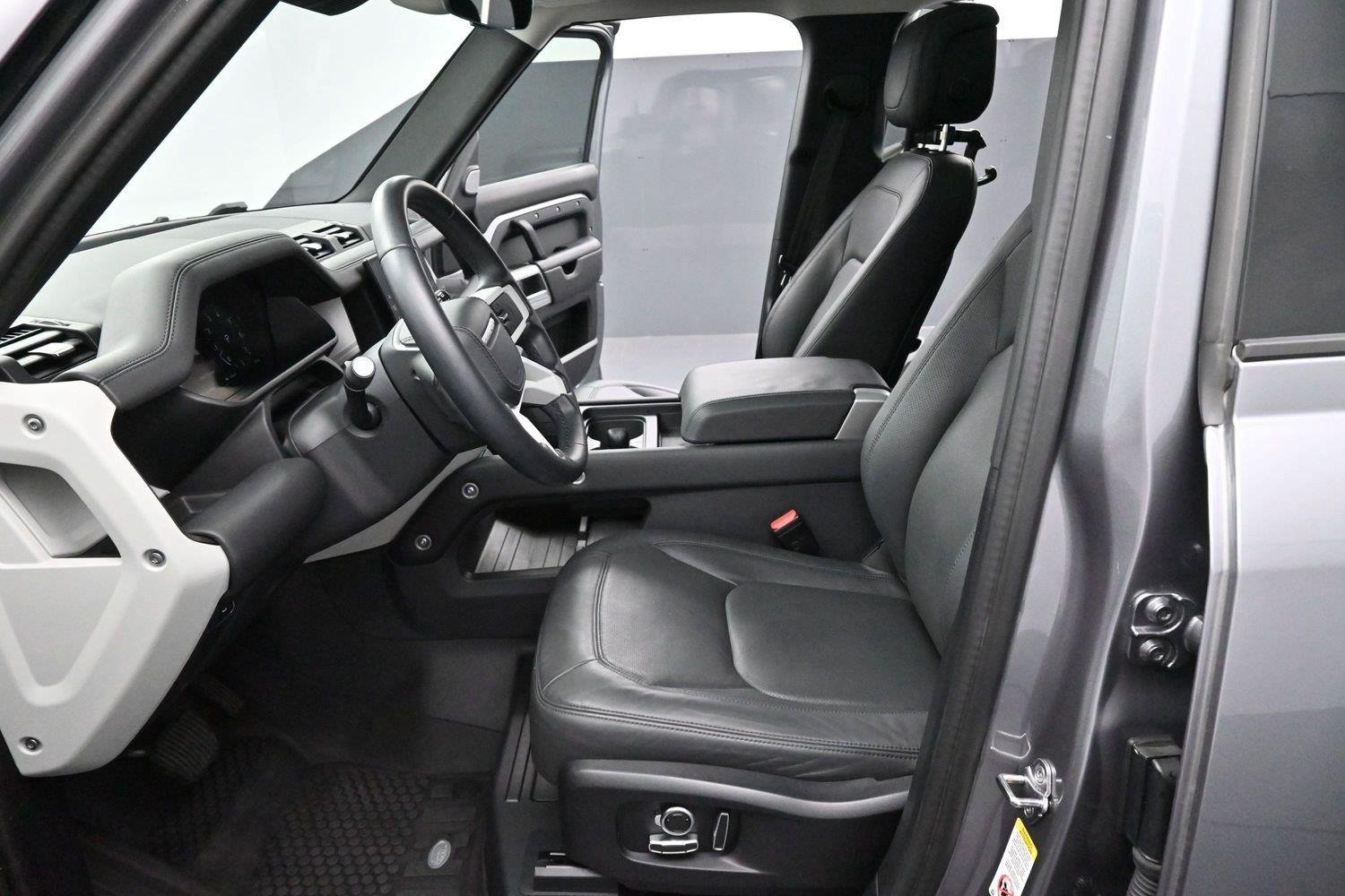 Used 2024 Eiger Grey Metallic Land Rover S image 15