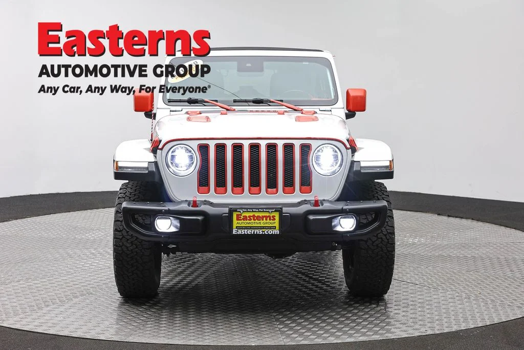 Used 2020 White Jeep Unlimited Rubicon image 2