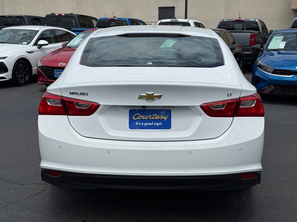 Used 2024 Summit White Chevrolet 1LT image 8