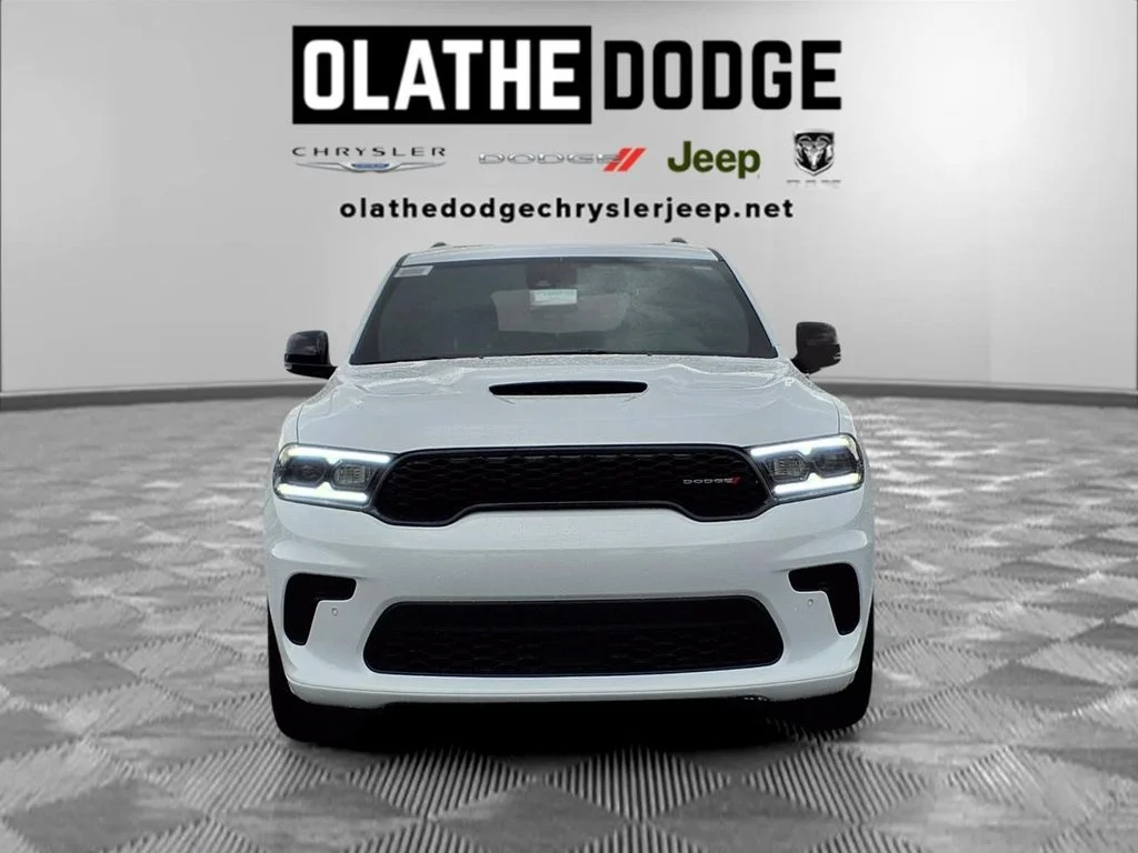 New 2026 White Knuckle Clear-Coat Exterior Paint Dodge GT Plus HEMI V8 image 30