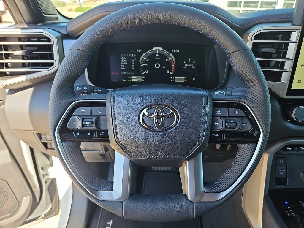 New 2026 Wind Chill Pearl Toyota Platinum image 8