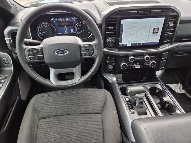 Used 2023 Atlas Blue Metallic Ford XLT image 26