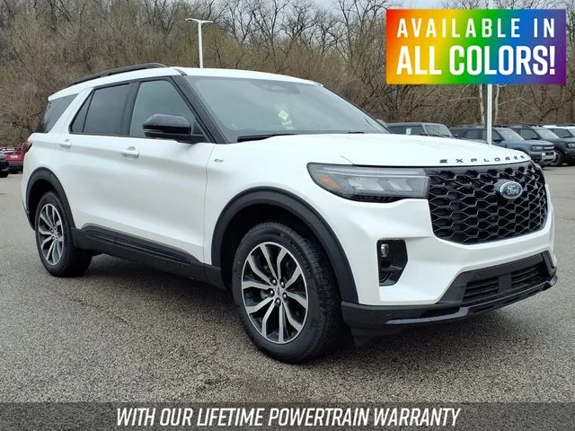2026 Ford Explorer ST-LINE 4WD's photo