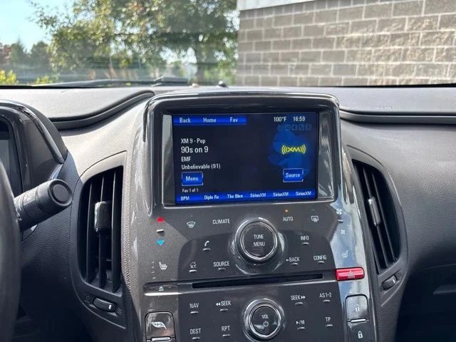 Used 2015 Silver Chevrolet Base image 22