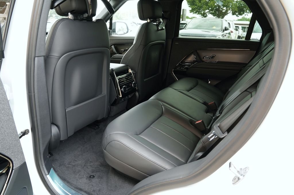 Used 2026 White Land Rover SE image 29