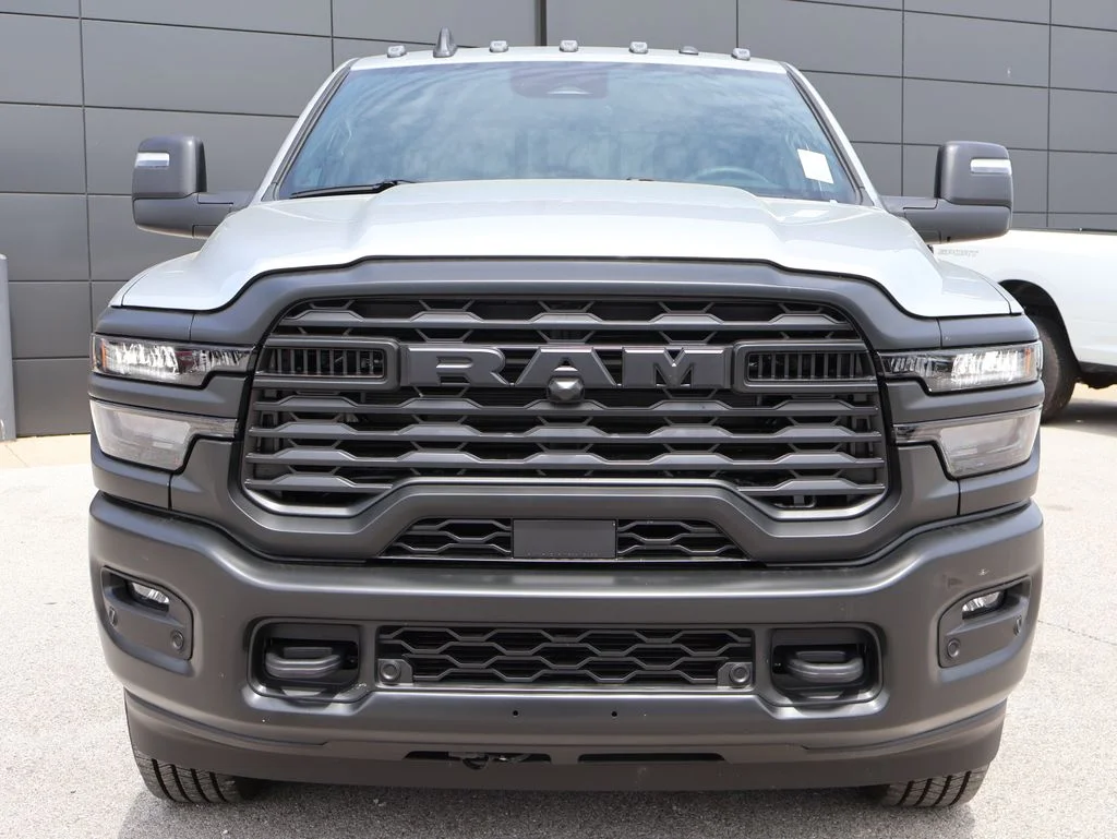 New 2026 Silver-Zynith Exterior Paint RAM Tradesman image 7
