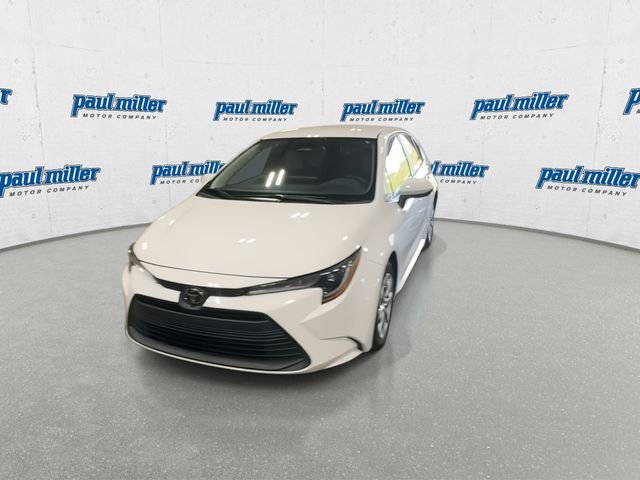 Used 2023 White Toyota LE image 4