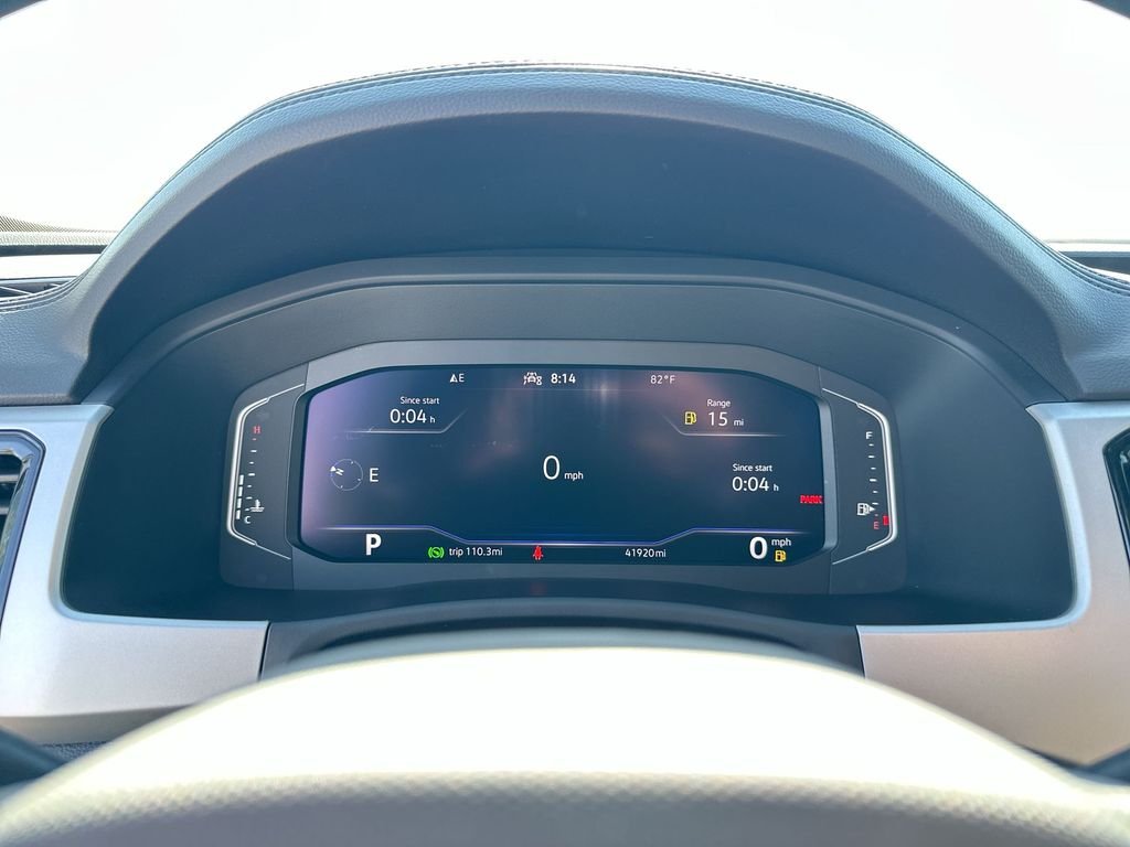 Used 2022 White Volkswagen 2.0T SE w/Technology image 4