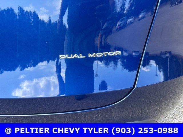 Used 2025  Tesla Long Range image 8