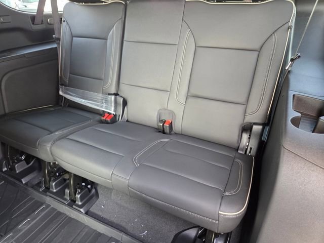 2026 Chevrolet Suburban Premier - Photo 7