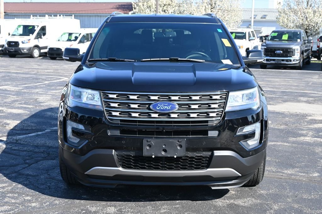 Used 2016 Shadow Black Ford XLT image 6
