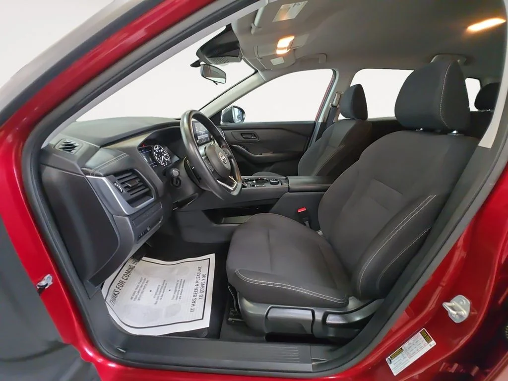 Used 2024 Red Nissan S image 11