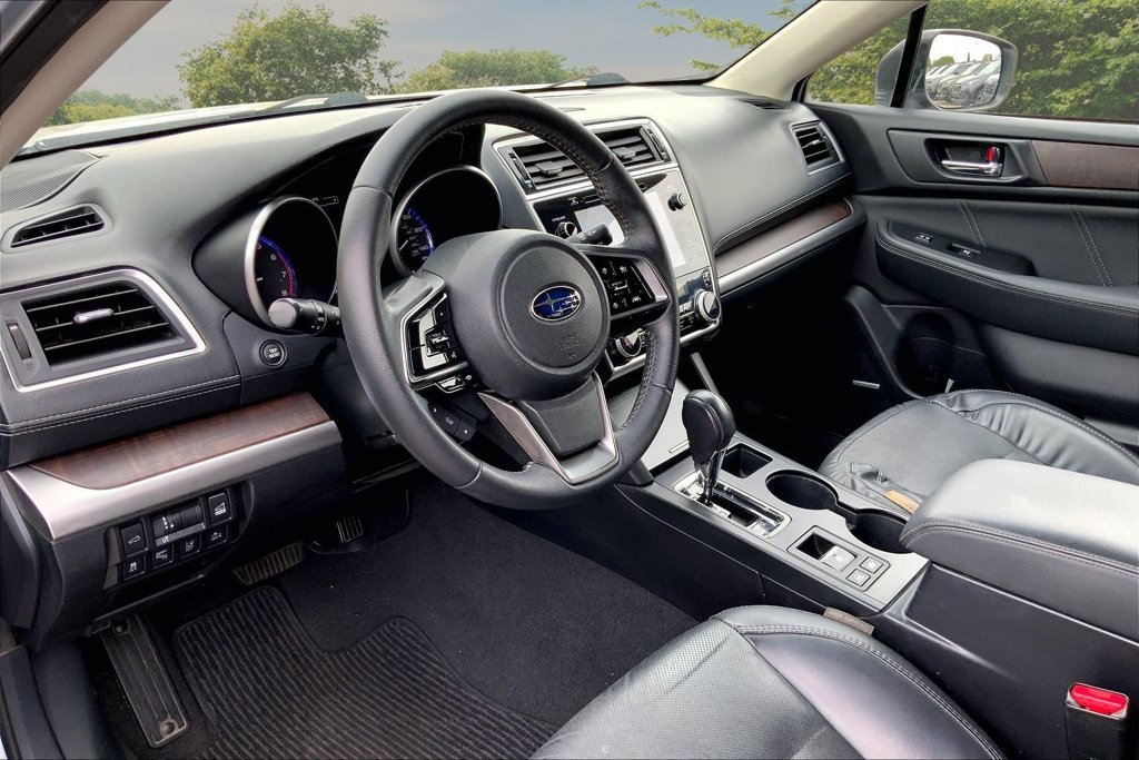 Used 2019 Silver Subaru 2.5i image 17
