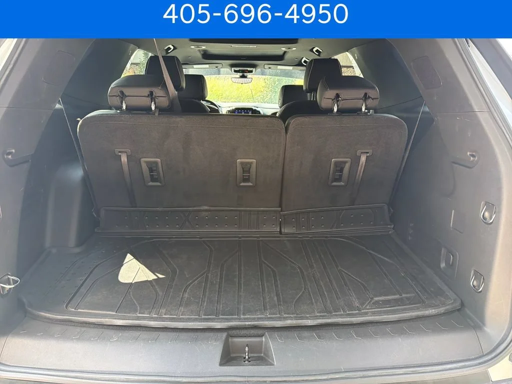 Pre-Owned 2022 Chevrolet Traverse Premier