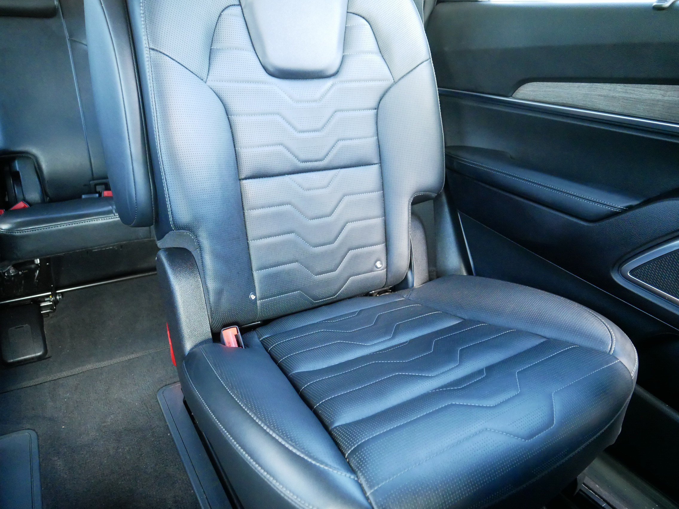 Certified Used 2022 Gravity Grey Kia SX image 14