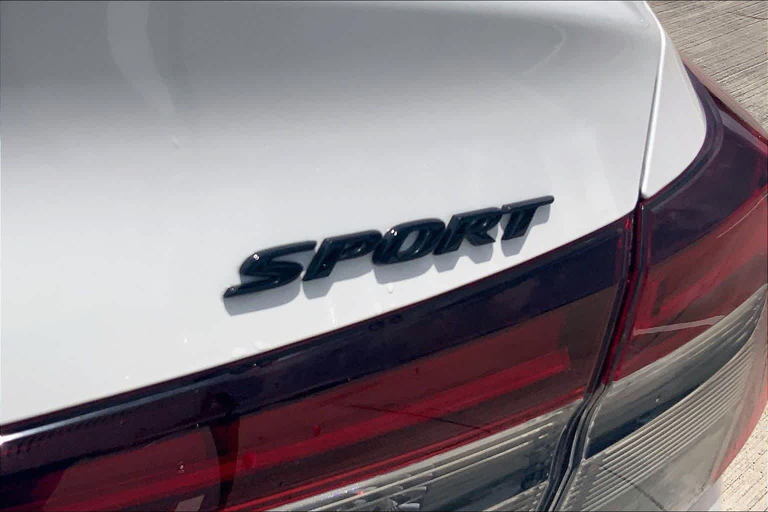 Used 2026 Platinum White Pearl Honda Sport image 10