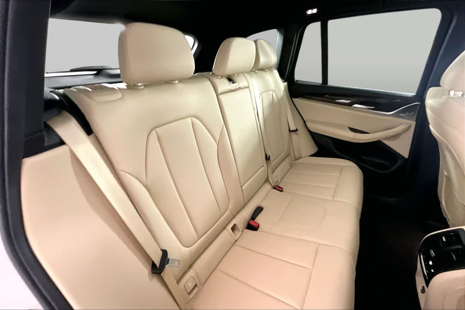 Used 2019 Alpine White BMW sDrive30i image 20