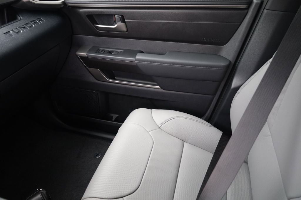 2026 Toyota Tundra SR5 - Photo 11