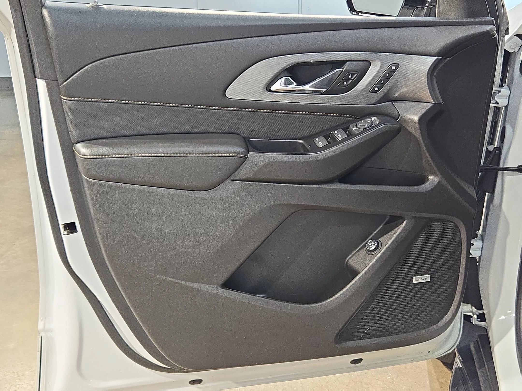 Used 2019 Summit White Chevrolet Premier image 20