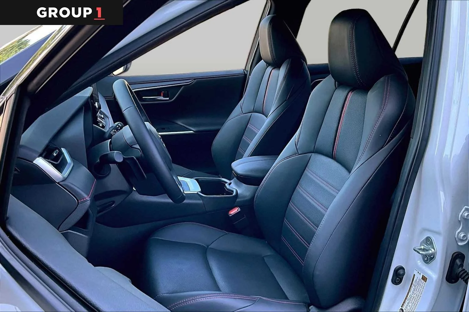 Certified Used 2025 Wind Chill Pearl/Midnight Black Metallic Toyota XSE image 9