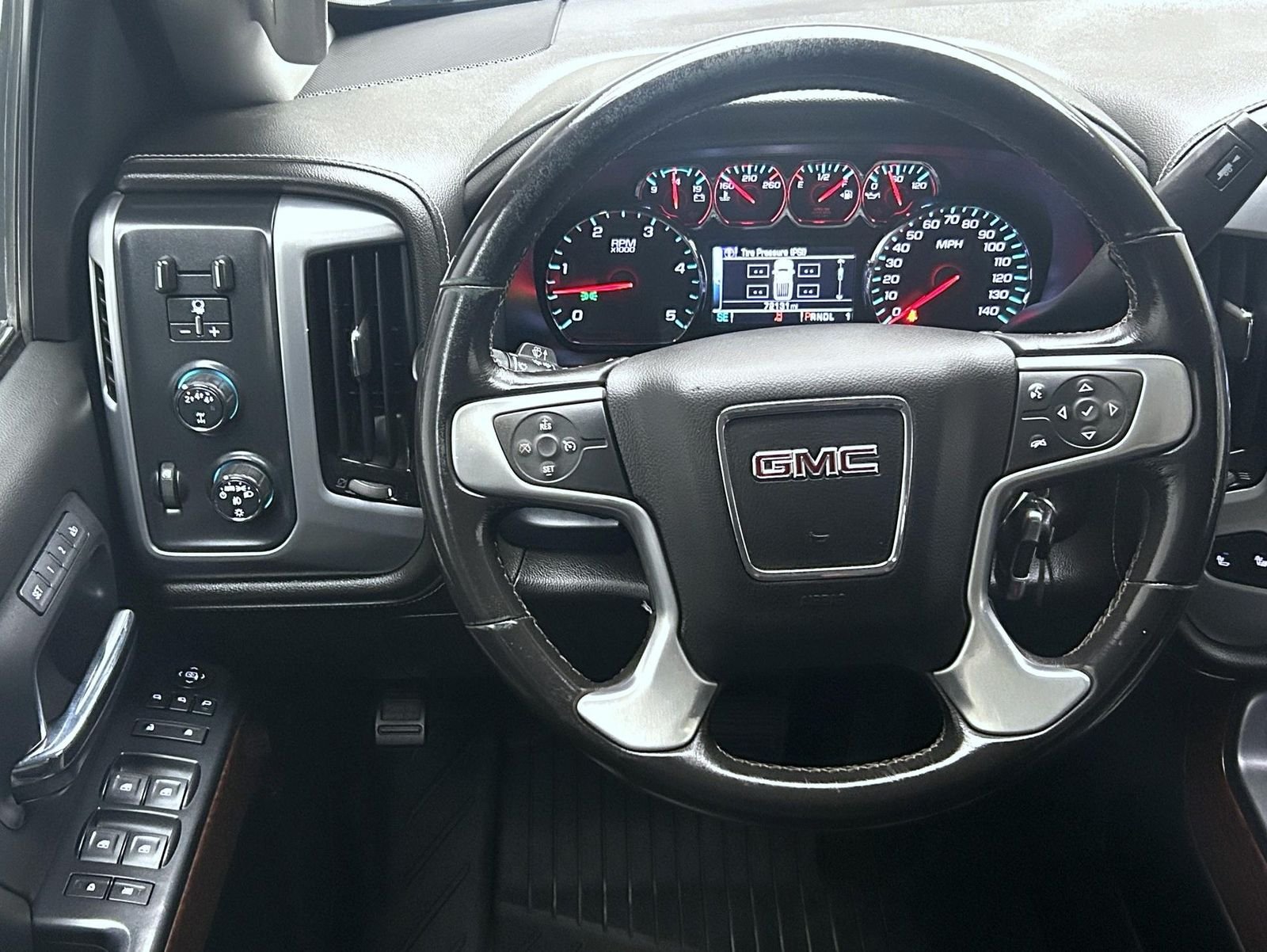 Used 2018 Black GMC SLT image 12
