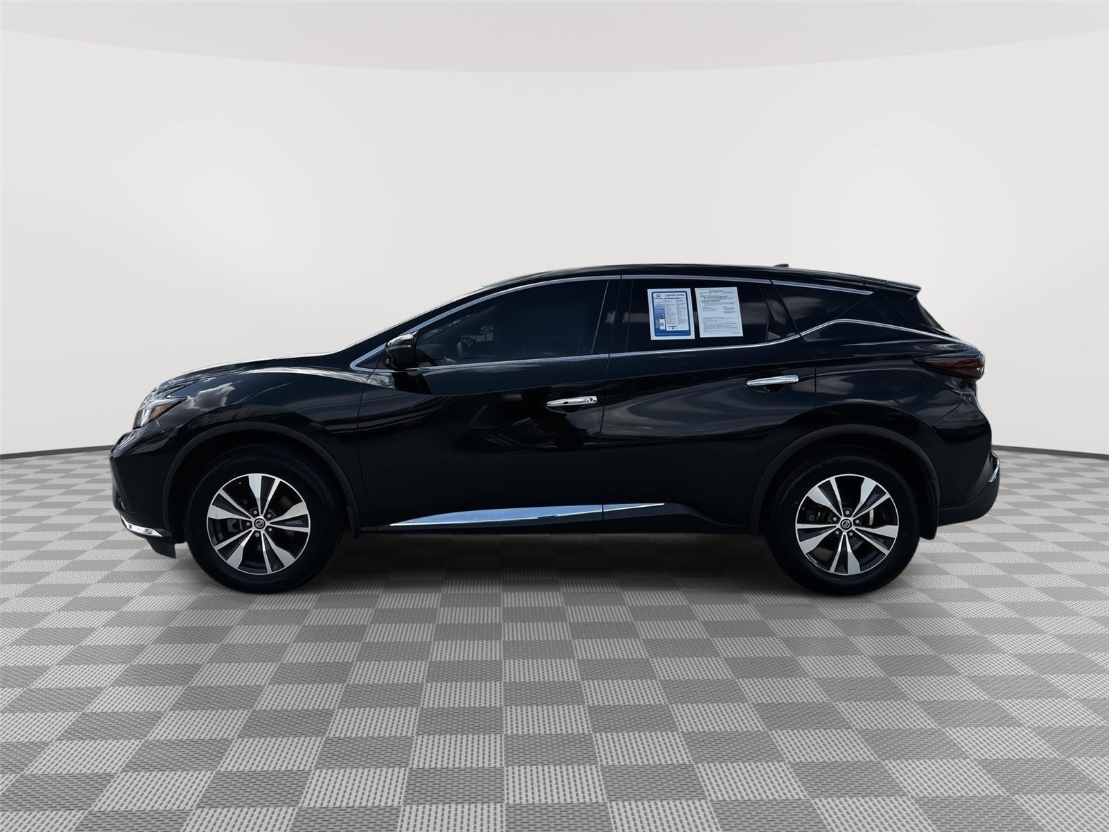 Used 2019 Magnetic Black Pearl Nissan S image 3