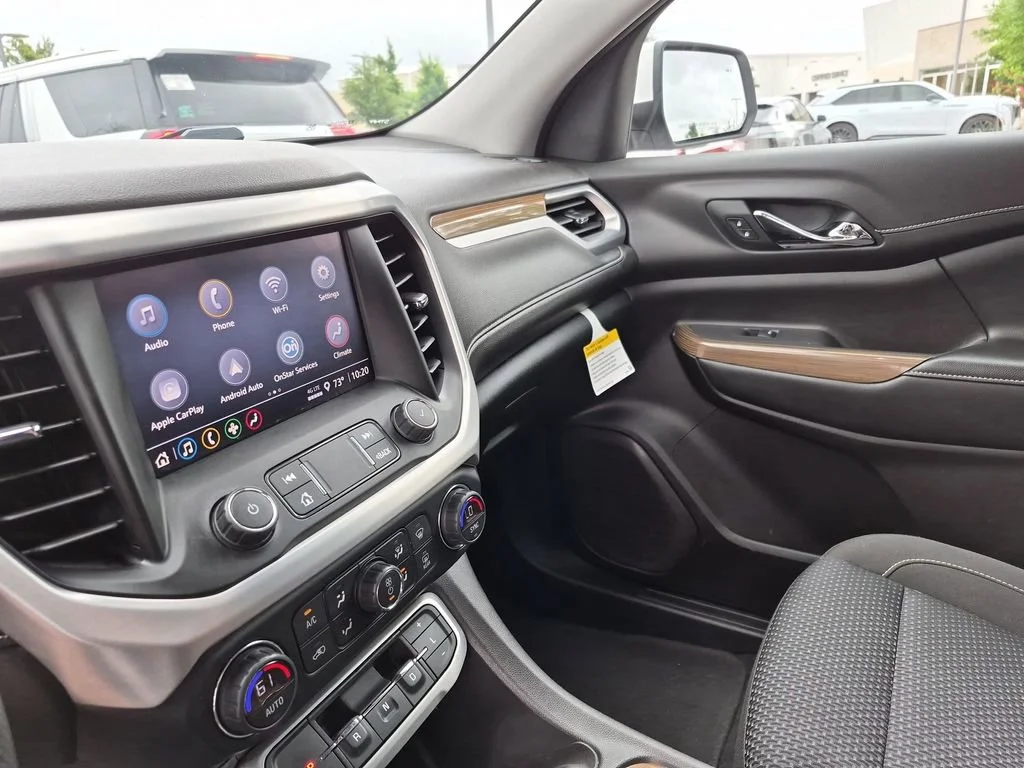 Used 2021 SUMMIT WHITE GMC SLE image 23