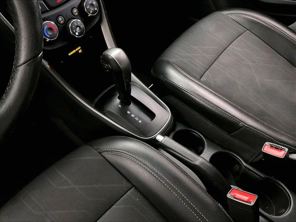 Used 2020 Gray Chevrolet LT image 19