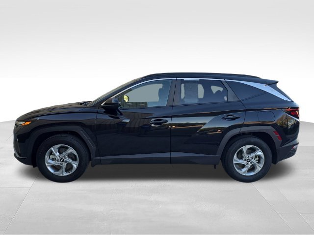 Used 2024 Black Hyundai SEL image 2