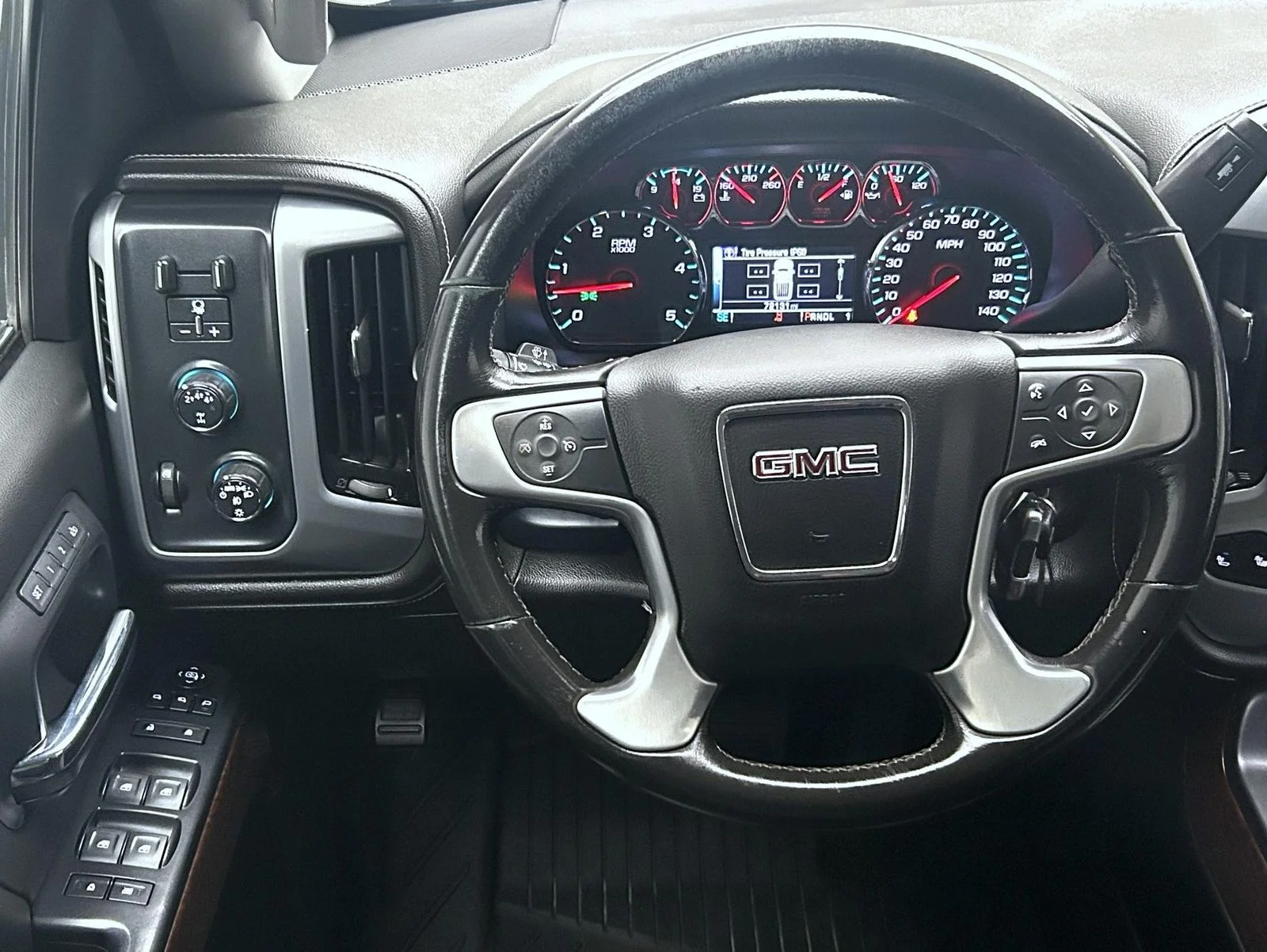 Used 2018 Black GMC SLT image 12