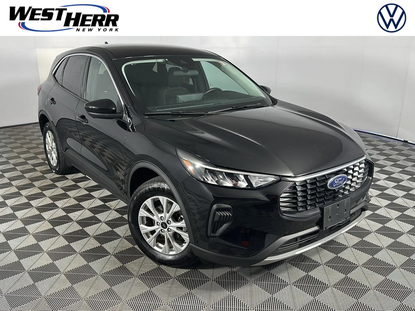 Used 2023 Agate Black Metallic Ford Active image 1