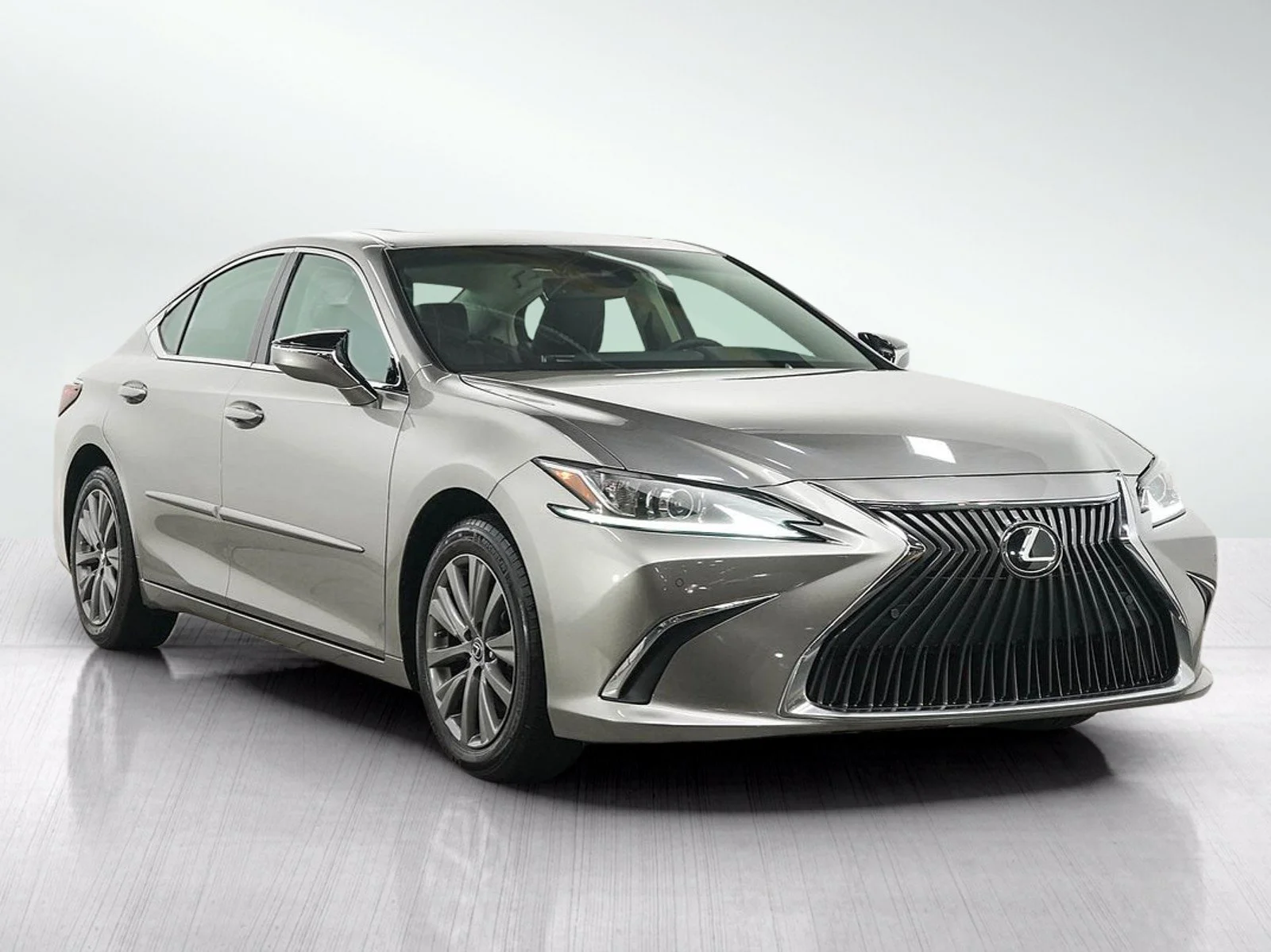 Used 2019 Moonbeam Beige Met Lexus  image 7