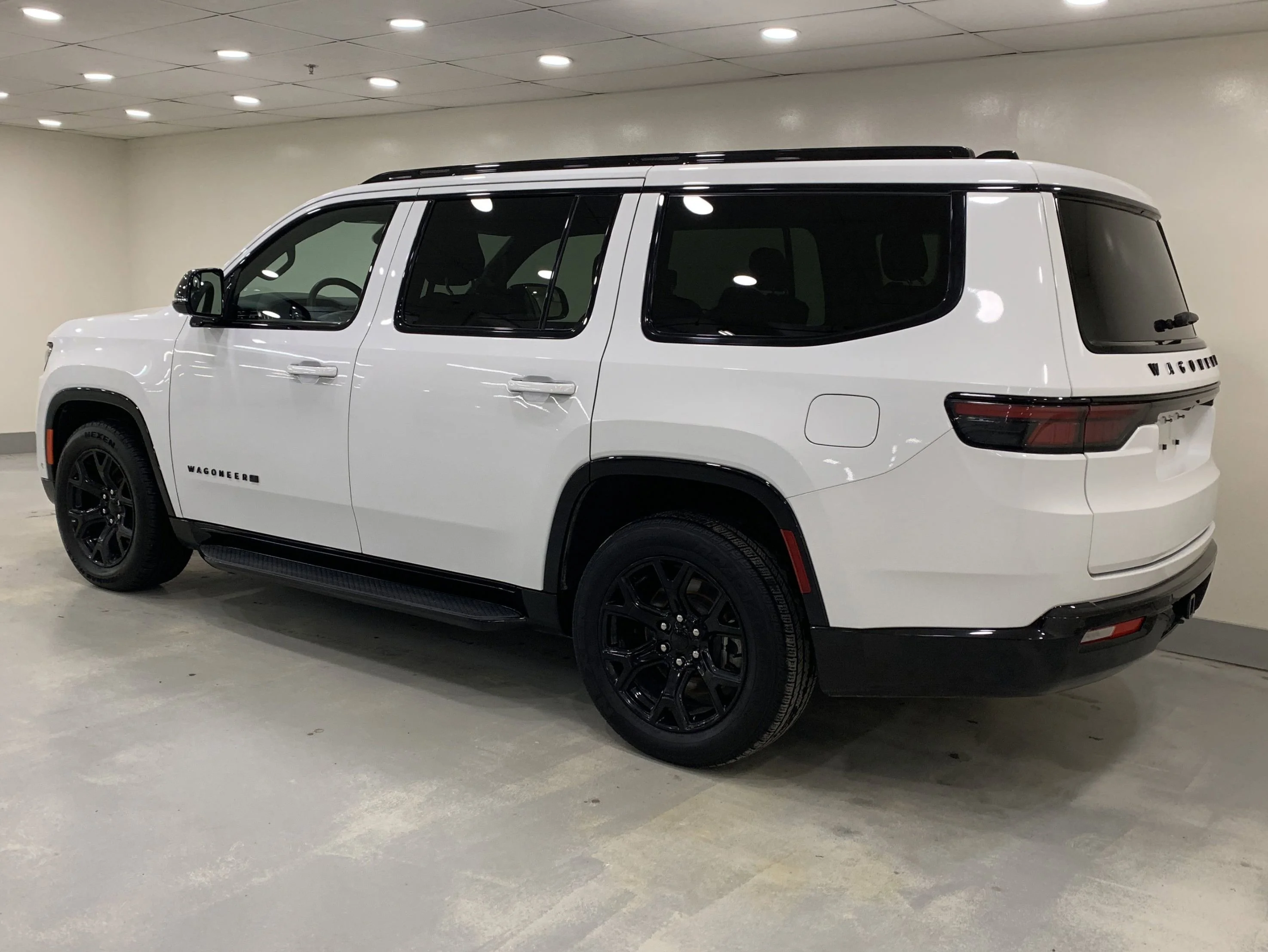 Used 2024 Bright White Jeep Series II Carbide * Available Until Exported to USA * image 3