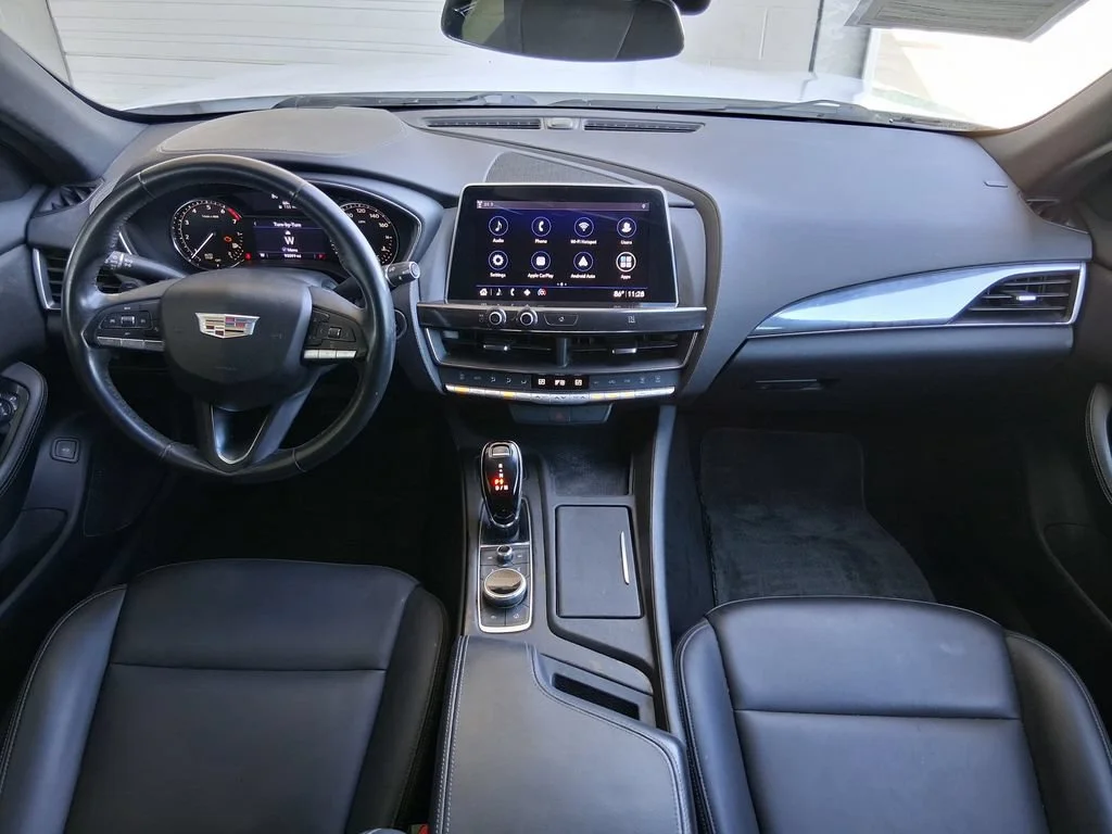 Used 2020 SUMMIT WHITE Cadillac Luxury image 9