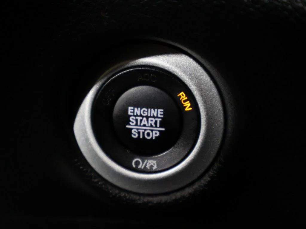 Used 2025 Red Chrysler Select image 42