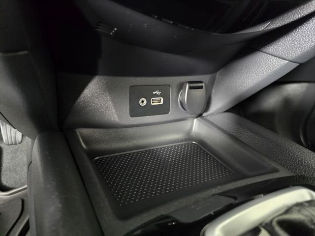 Used 2020 Brilliant Silver Metallic Nissan SV image 22