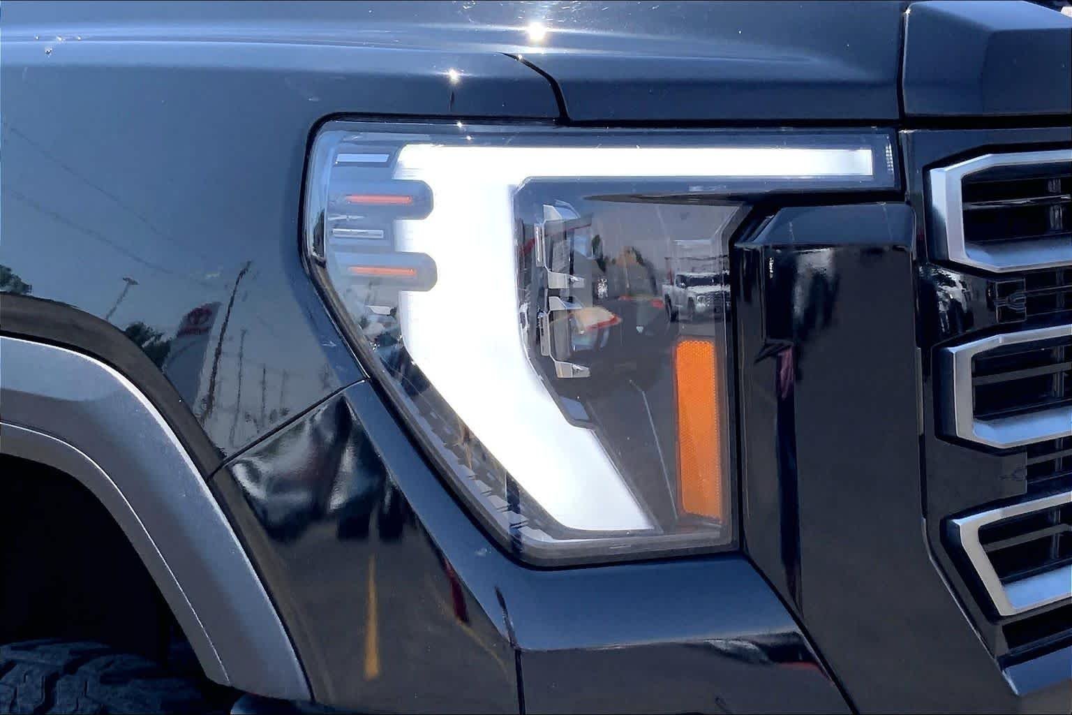 Used 2024 Onyx Black GMC AT4 image 28