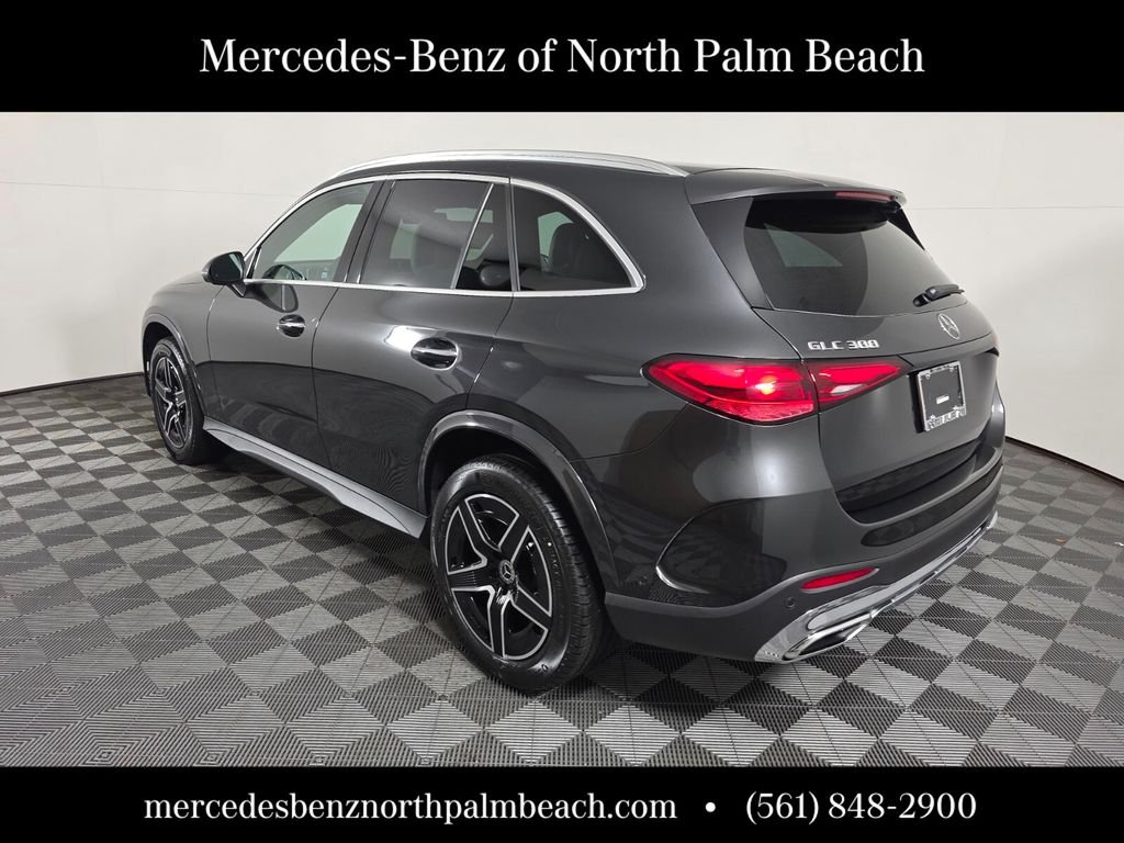 New 2026 Graphite Grey Metallic Mercedes-Benz GLC 300 image 4
