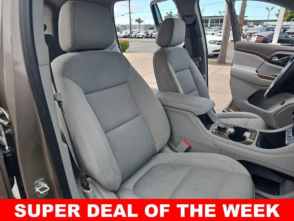 Used 2023 Gray GMC SLE image 10